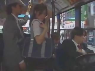 亚洲人 青少年 女学生 摸索 在 总线 由 组