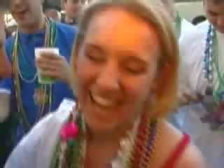 Fest - girl showing tits