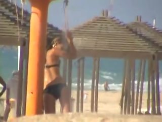 04 뱃사공 비키니 두 소녀 에 바닷가 와 swimsuits