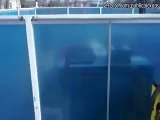 Красива carwash момиче платен за мигане тя цици и чукане