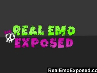 Emo adolescente laney filmado masturbándose en la suelo