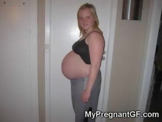 Preggo نموذج الصديقات!