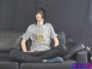 Adolescenta homosexual emo futand o fleshlight clamă